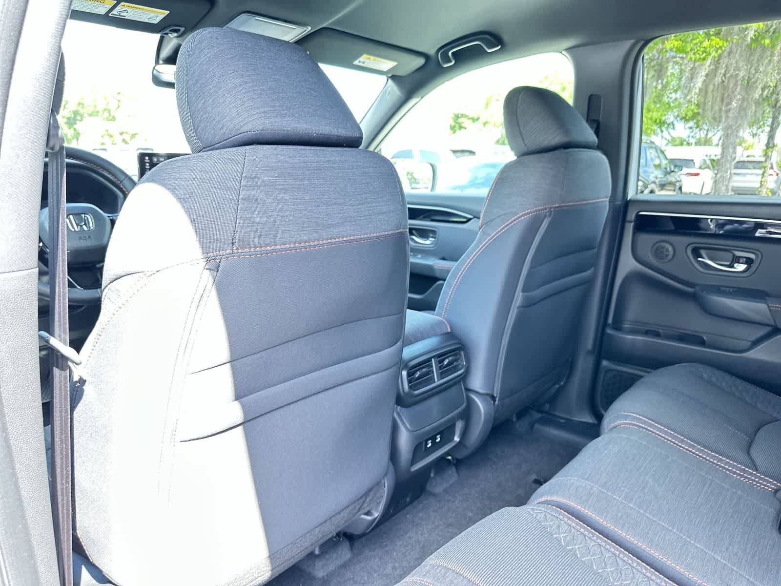New 2026 Honda Pilot Sport image 14