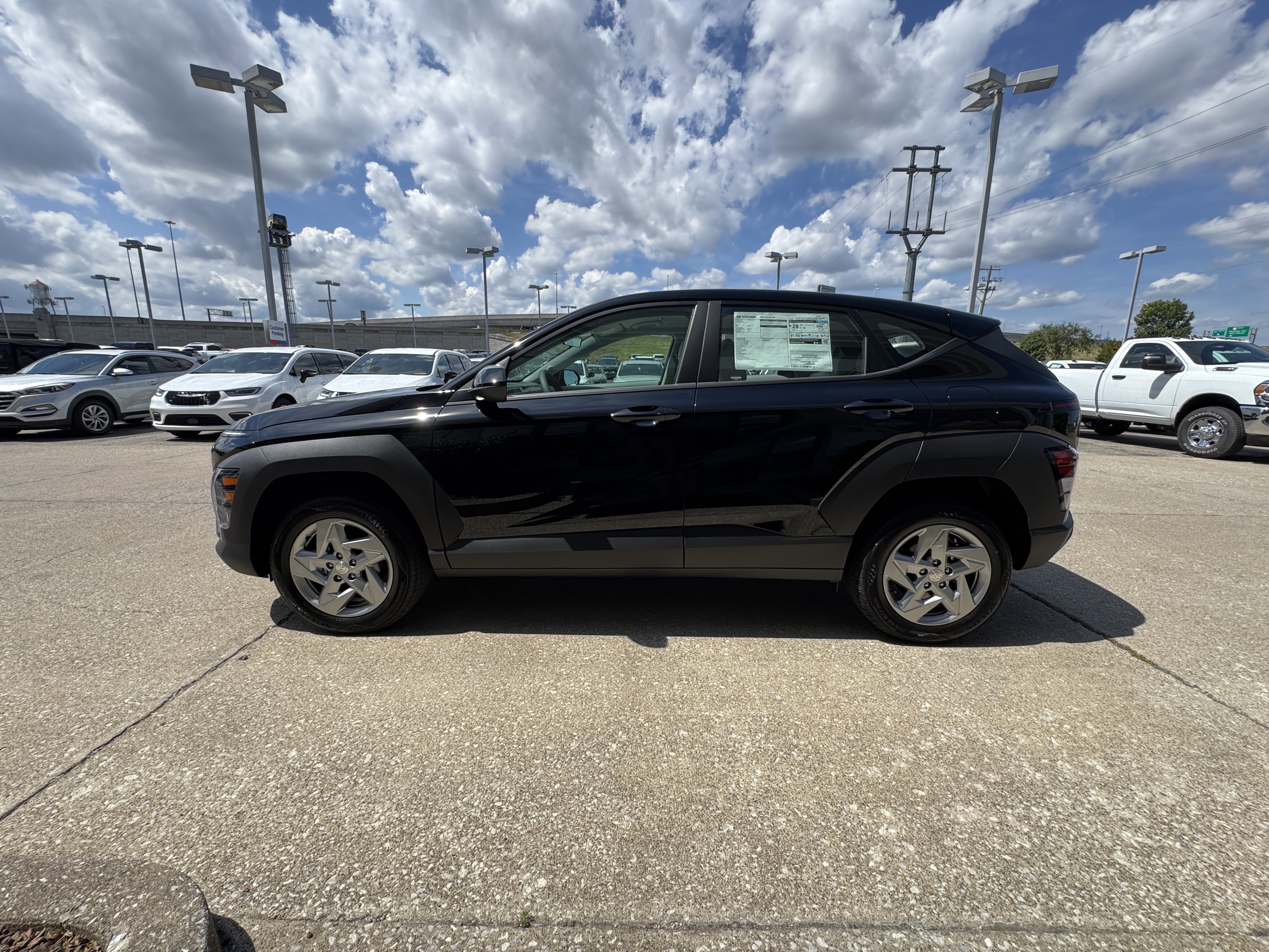 New 2026 Hyundai Kona SE image 15