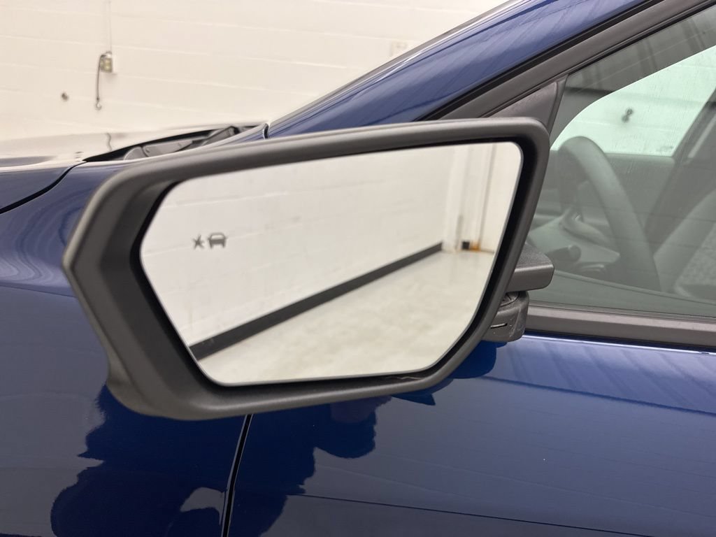 Used 2023 Chevrolet Equinox LS AWD/4WD image 11