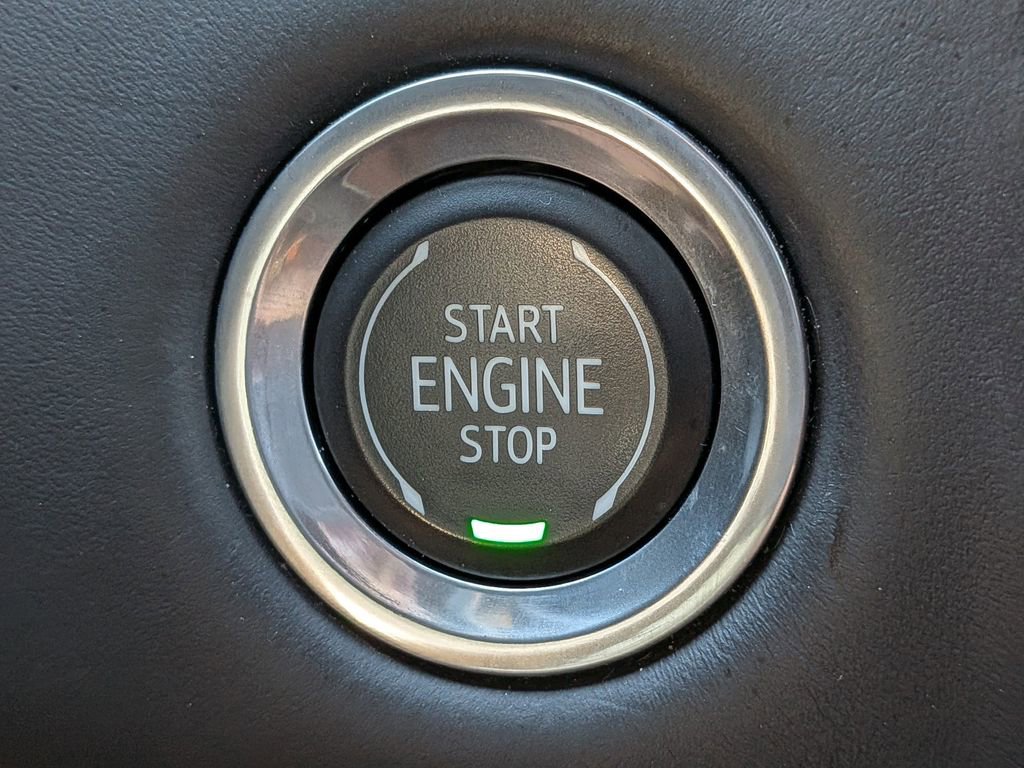 Used 2023 GMC Yukon Denali Ultimate image 31