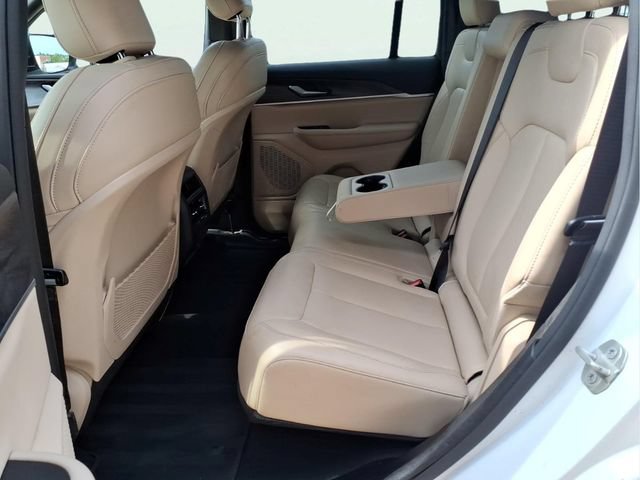 Used 2023 Jeep Grand Cherokee Limited AWD/4WD image 20