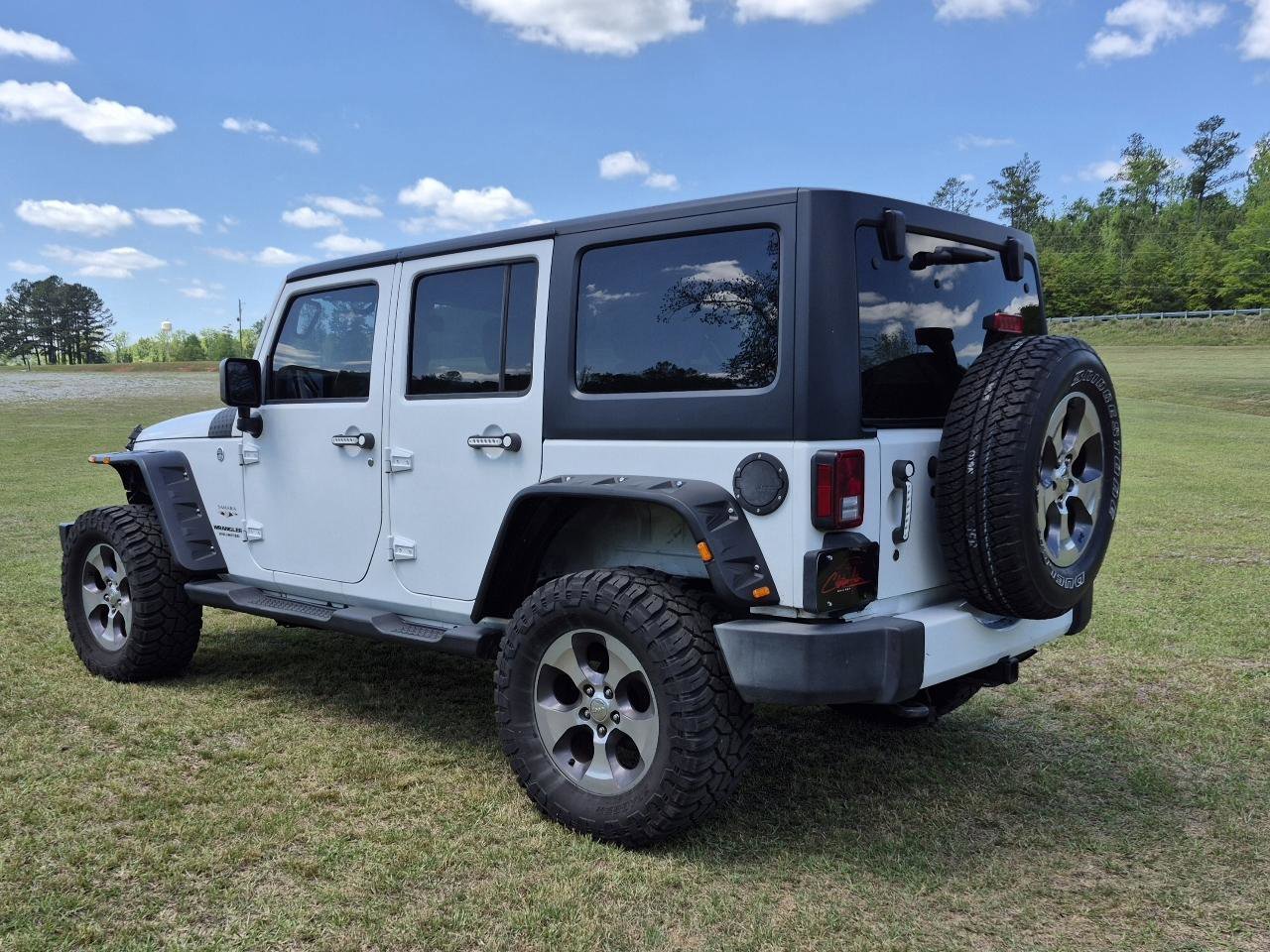 Used 2016 Jeep Wrangler Unlimited Sahara w/ Max Tow Package AWD/4WD image 6