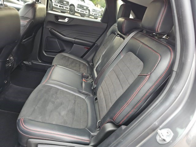 Used 2022 Ford Escape SEL w/ SEL Stealth AWD Package image 10