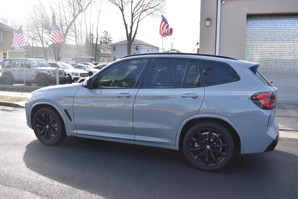 Used 2024 BMW X3 sDrive30i w/ Premium Package RWD image 7