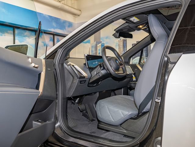 New 2026 BMW iX xDrive60 w/ Premium Package AWD/4WD image 11