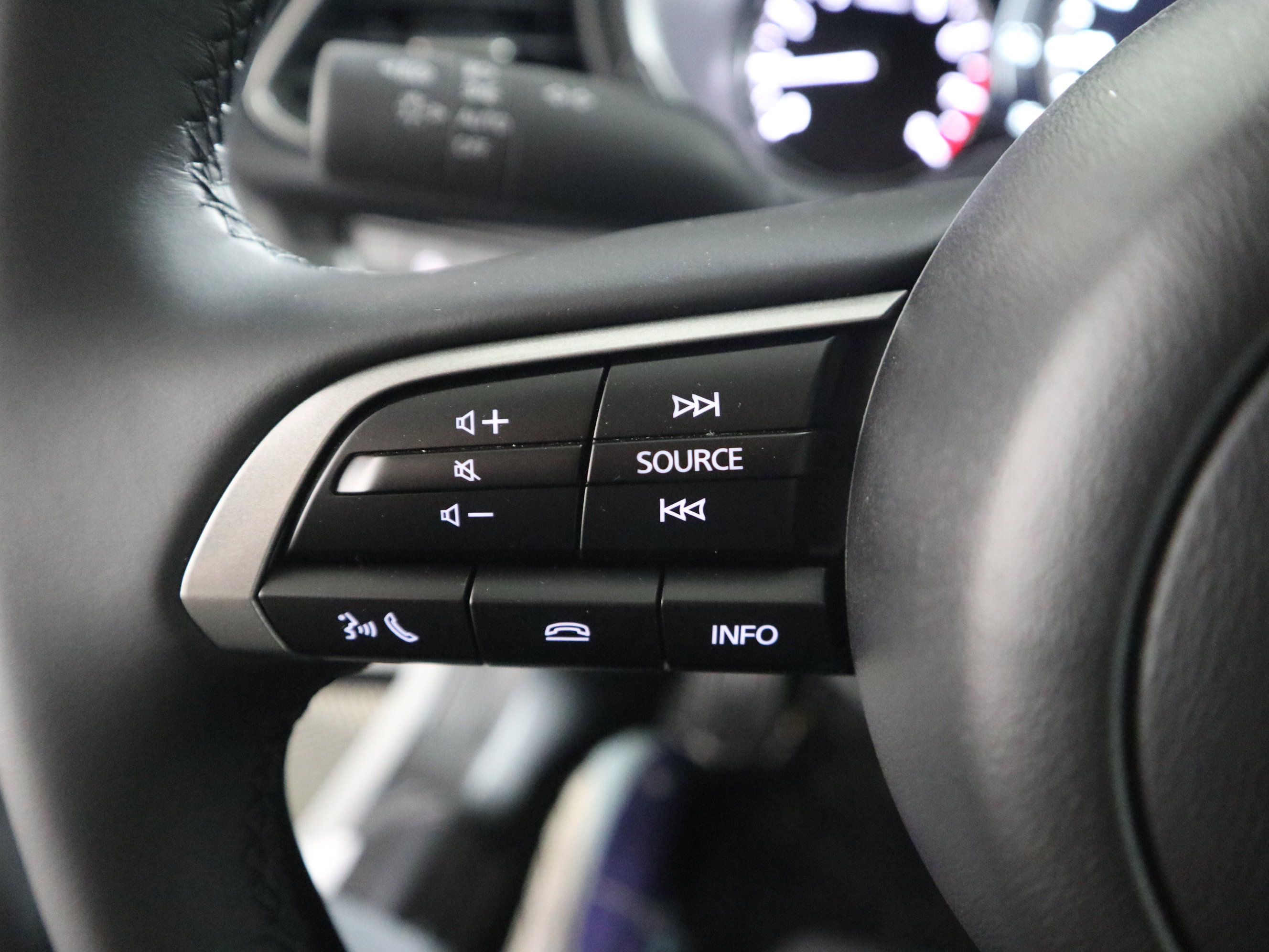 New 2026 MAZDA CX-30 AWD 2.5 S w/ Select Sport Pkg image 24