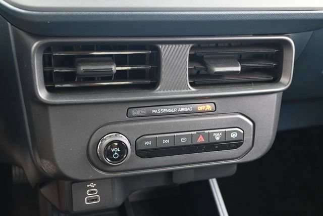 Used 2025 Ford Maverick XL w/ Equipment Group 102A AWD/4WD image 24