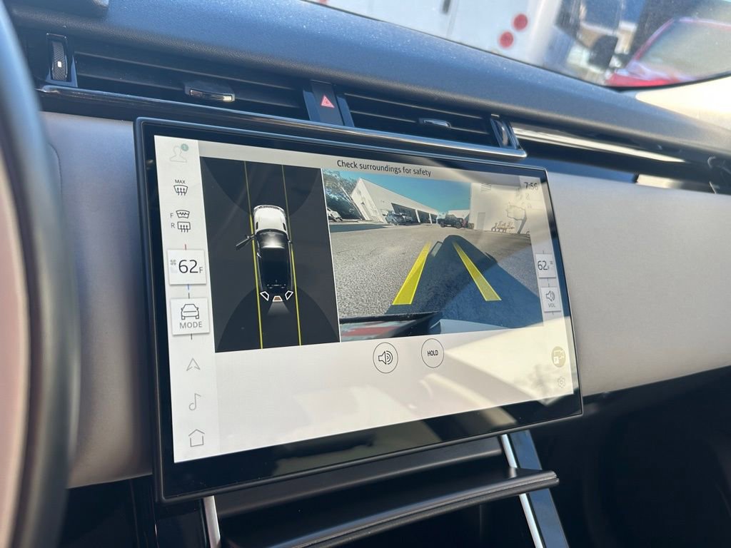 Used 2025 Land Rover Range Rover Velar Dynamic SE image 11