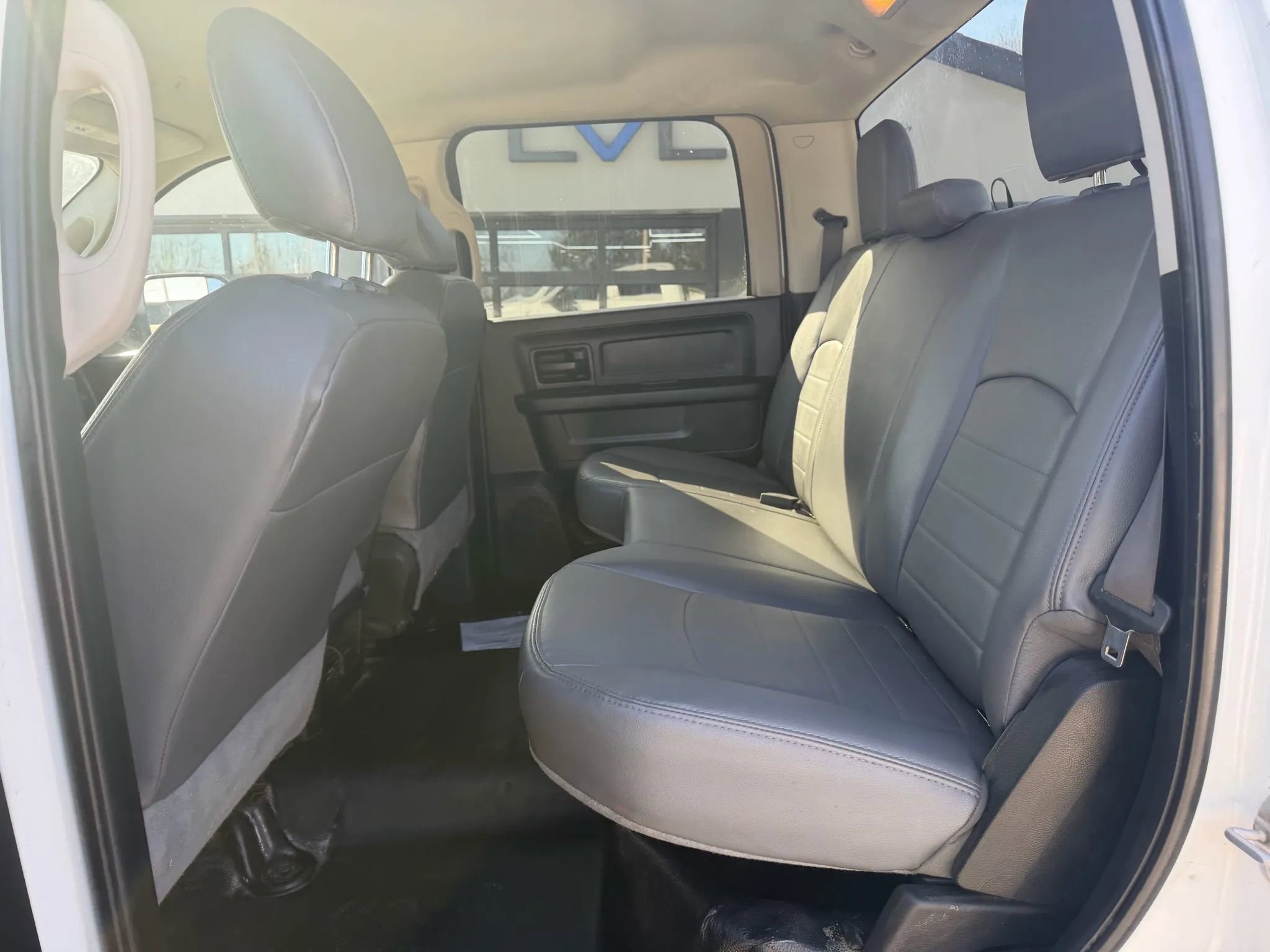 Used 2018 RAM 3500 Tradesman w/ Chrome Appearance Group AWD/4WD image 37