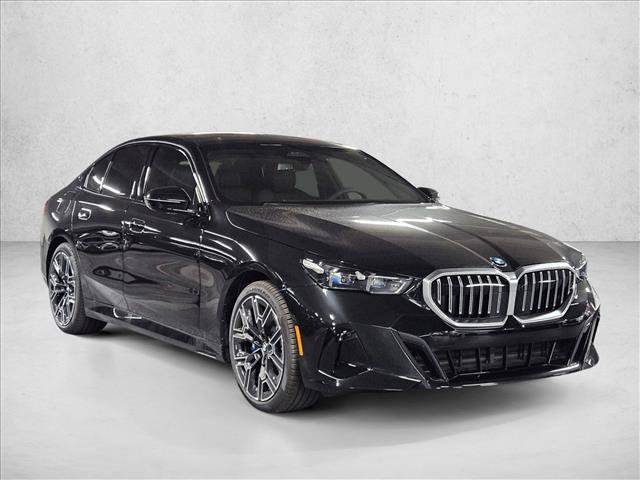 Used 2027 BMW 530i w/ M Sport Package RWD image 7