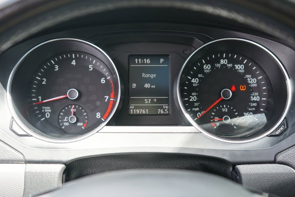 Used 2017 Volkswagen Jetta SE FWD image 19