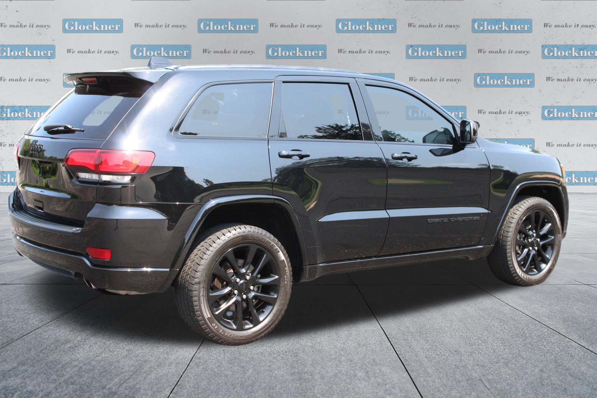 Used 2021 Jeep Grand Cherokee Laredo X AWD/4WD image 6