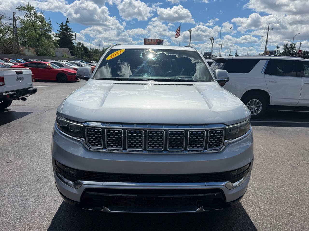 Used 2022 Jeep Grand Wagoneer Series II AWD/4WD image 2