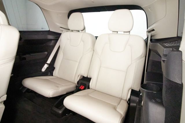 Used 2023 Volvo XC90 T8 Ultimate AWD/4WD image 23