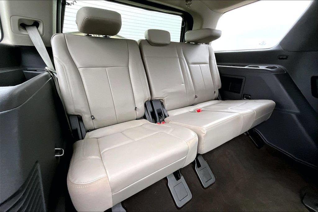 Used 2021 Ford Expedition XLT AWD/4WD image 27