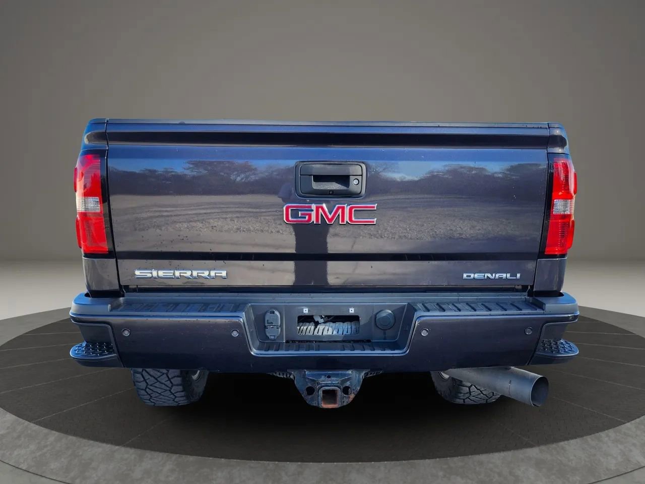 Used 2016 GMC Sierra 2500 Denali w/ Duramax Plus Package image 4