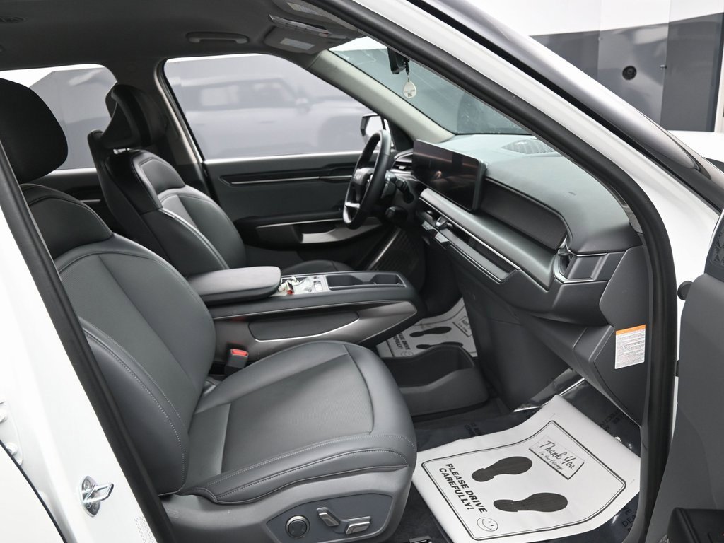 Used 2024 Kia EV9 Light Long Range image 41