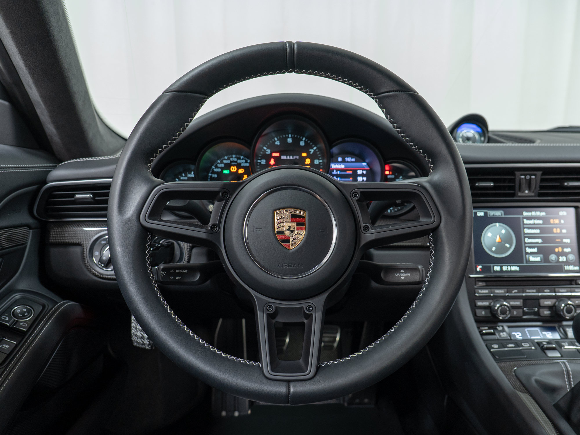 Used 2016 Porsche 911 R RWD image 28