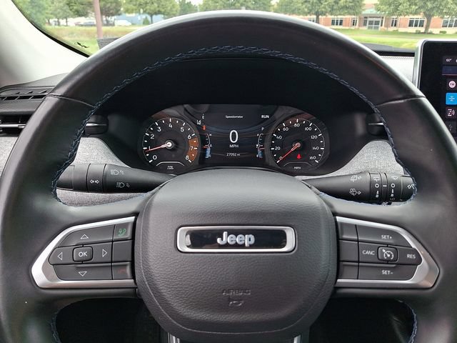 Used 2022 Jeep Compass Latitude w/ Convenience Group AWD/4WD image 25