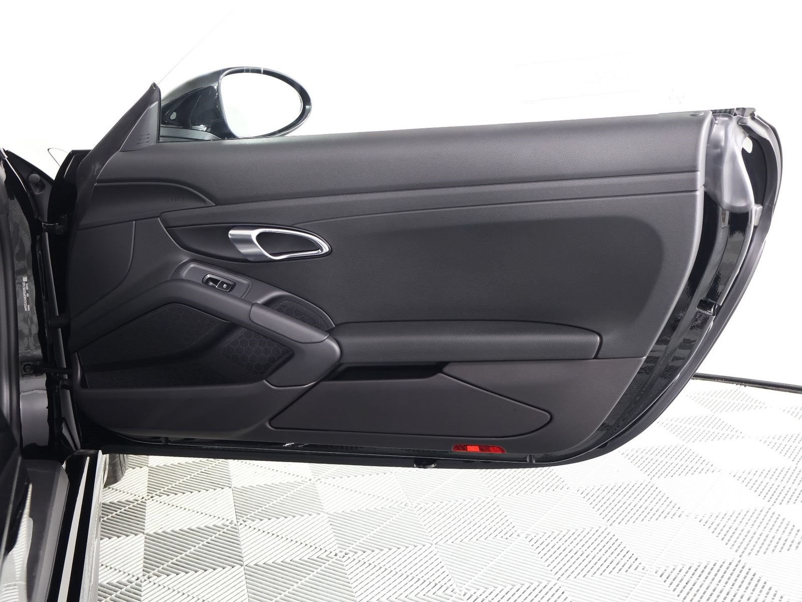 Certified 2023 Porsche 718 Boxster RWD image 21