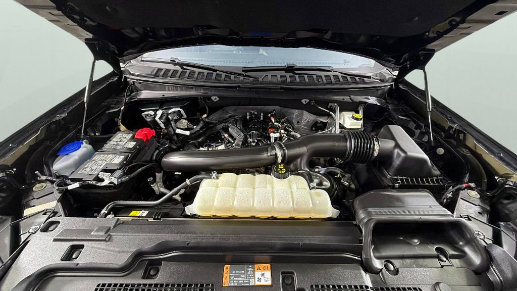 Used 2025 Ford Expedition Max Platinum AWD/4WD image 43