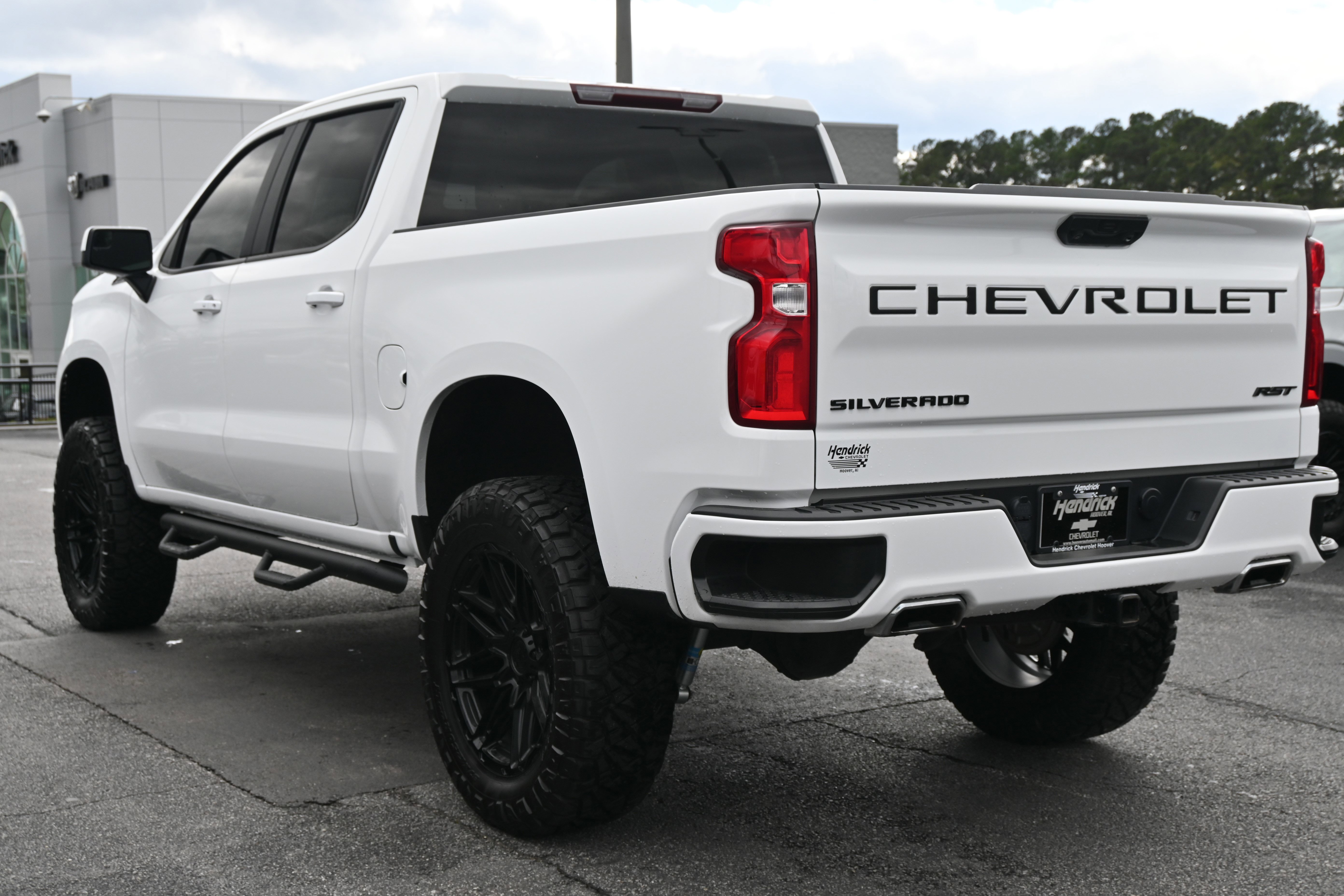 Used 2024 Chevrolet Silverado 1500 RST image 11