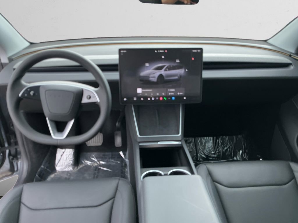 Used 2026 Tesla Model Y 2WD image 10