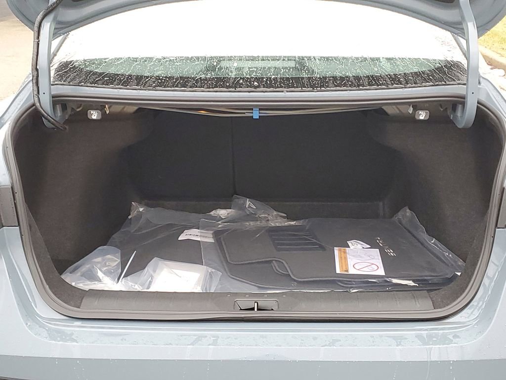 New 2026 Nissan Sentra SV image 7