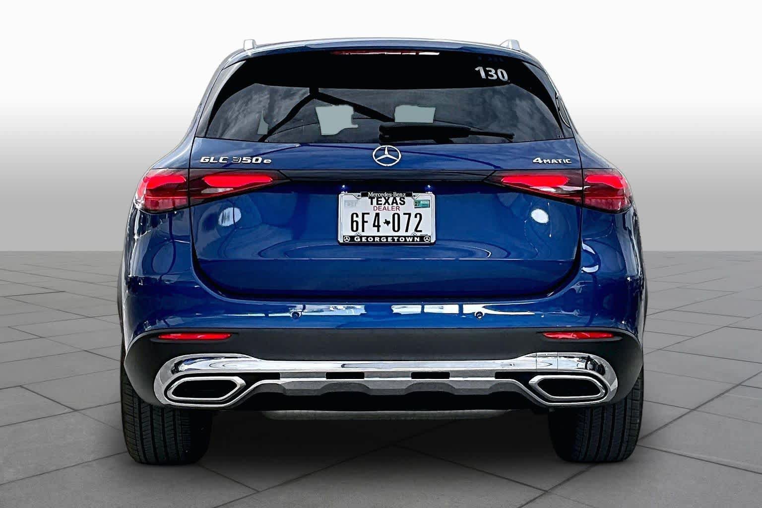 Used 2025 Mercedes-Benz GLC 350e 4MATIC image 5