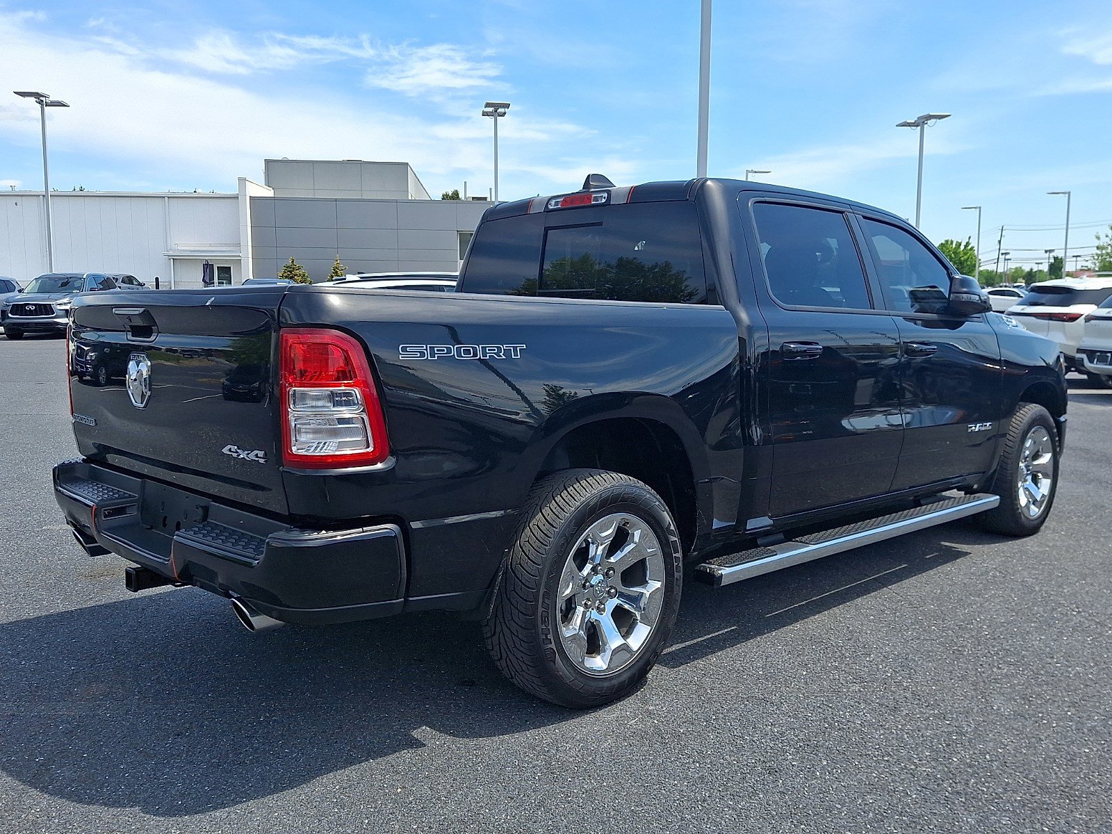 Used 2023 RAM 1500 Big Horn AWD/4WD image 5