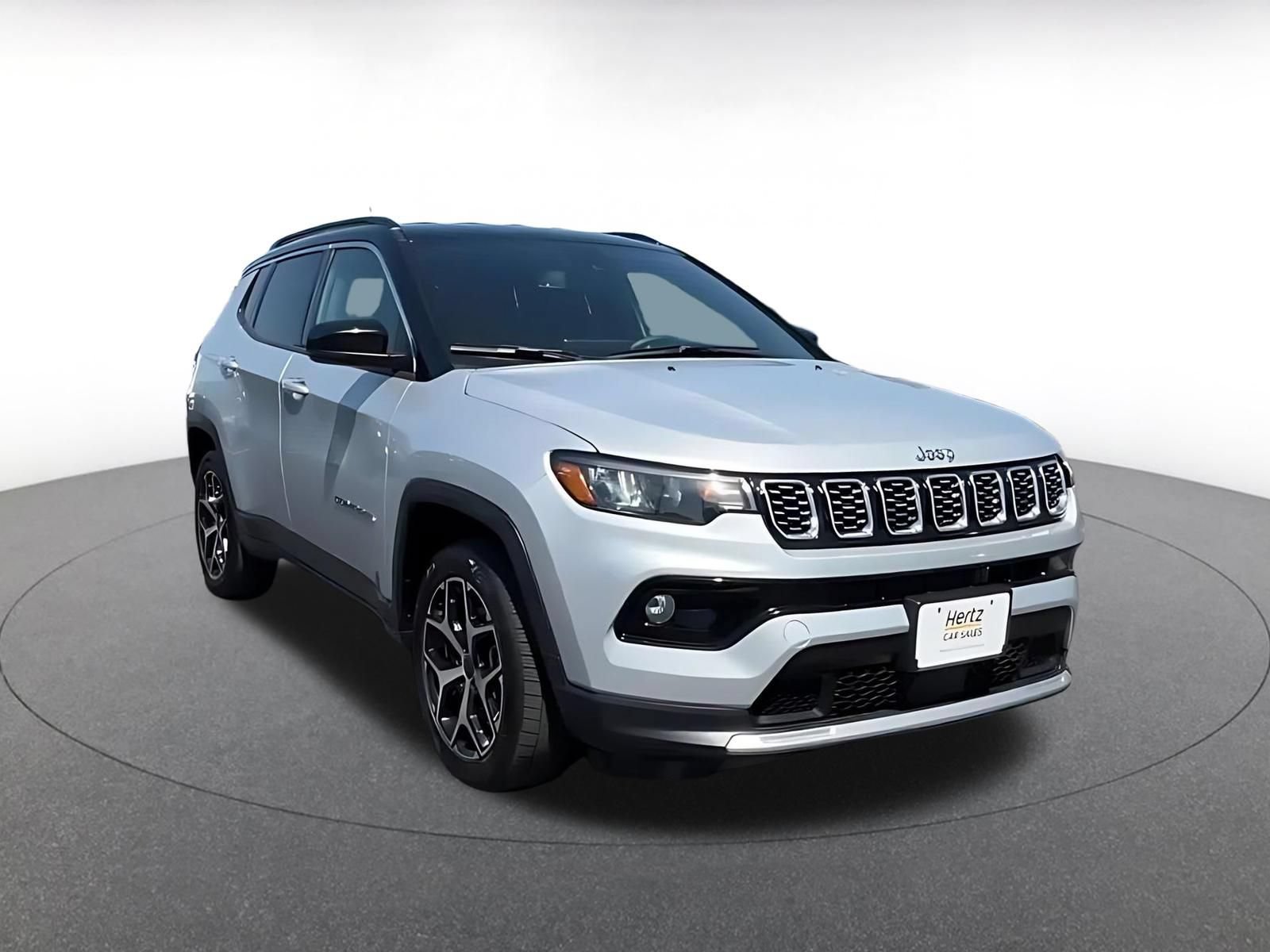 Used 2025 Jeep Compass Limited AWD/4WD image 3