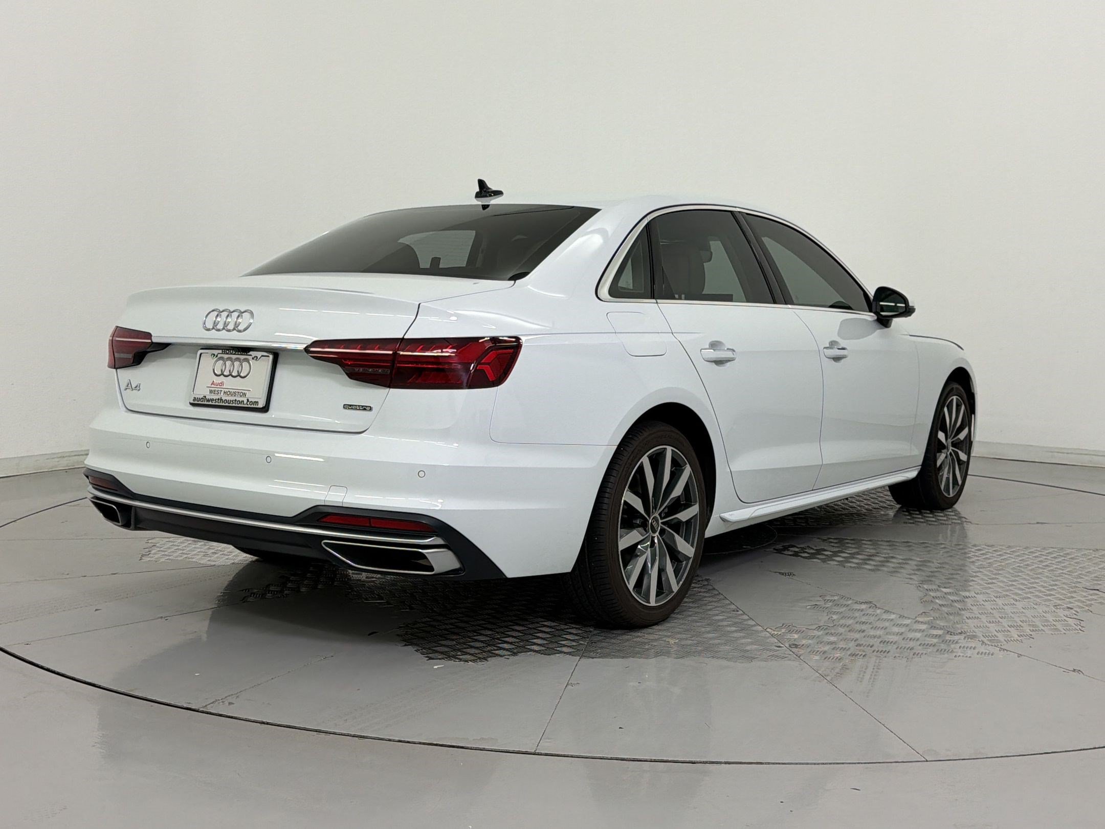 Used 2023 Audi A4 2.0T Premium Plus w/ Premium Plus Package AWD/4WD image 9