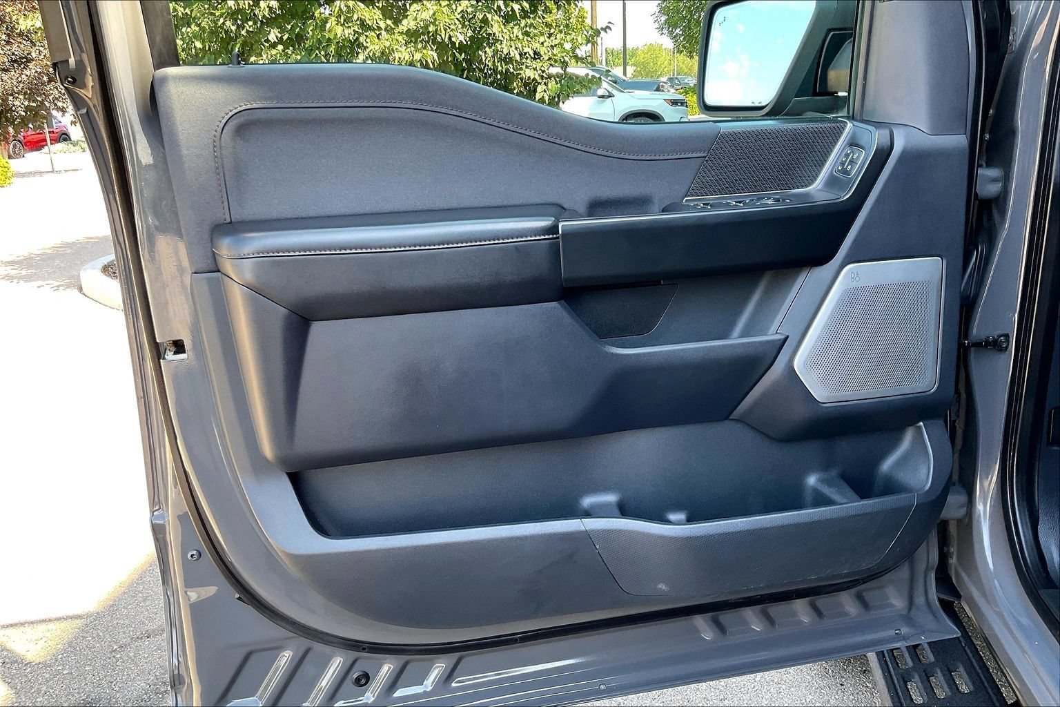 Used 2021 Ford F150 Raptor w/ Equipment Group 801A High AWD/4WD image 18