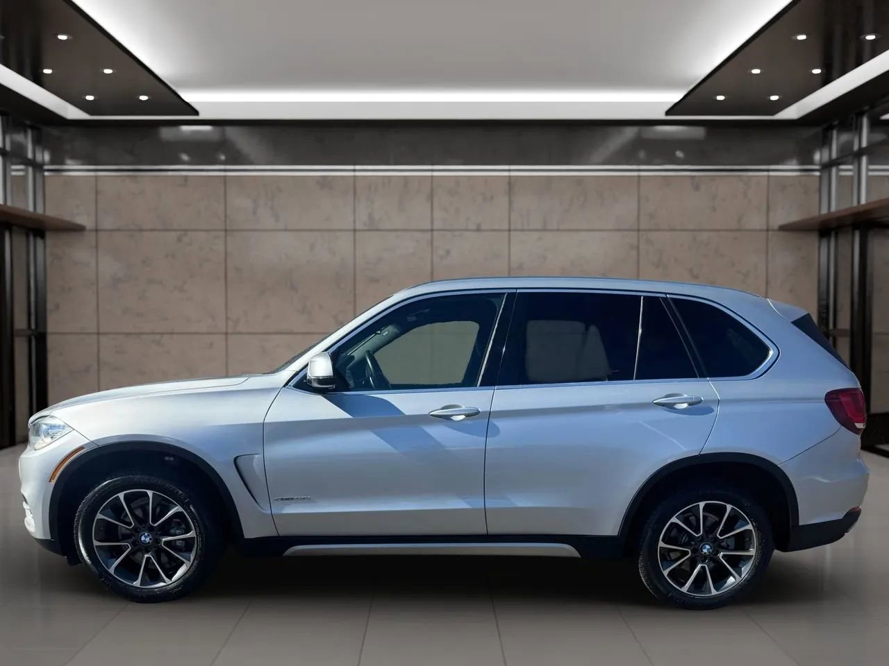 Used 2018 BMW X5 sDrive35i image 3