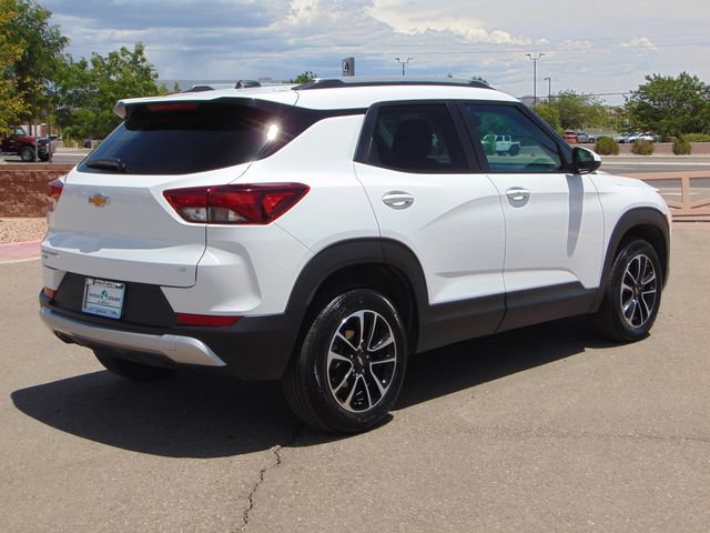 Used 2025 Chevrolet TrailBlazer LT AWD/4WD image 4