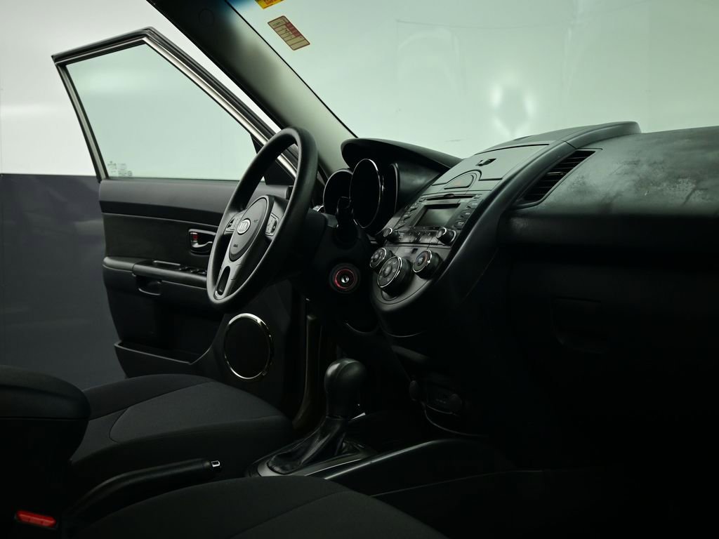 Used 2011 Kia Soul + image 57