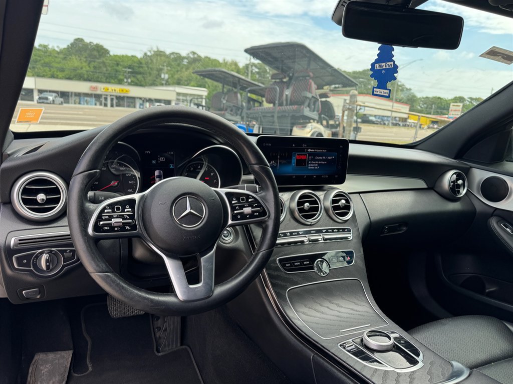 Used 2019 Mercedes-Benz C 300 Sedan image 10