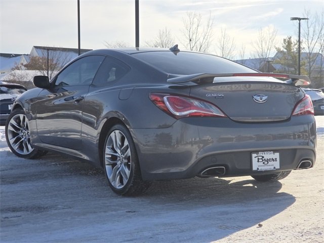Used 2013 Hyundai Genesis 3.8 image 2