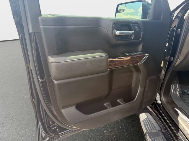 Used 2022 GMC Sierra 1500 Elevation w/ LPO, Elevation Black Package AWD/4WD image 17