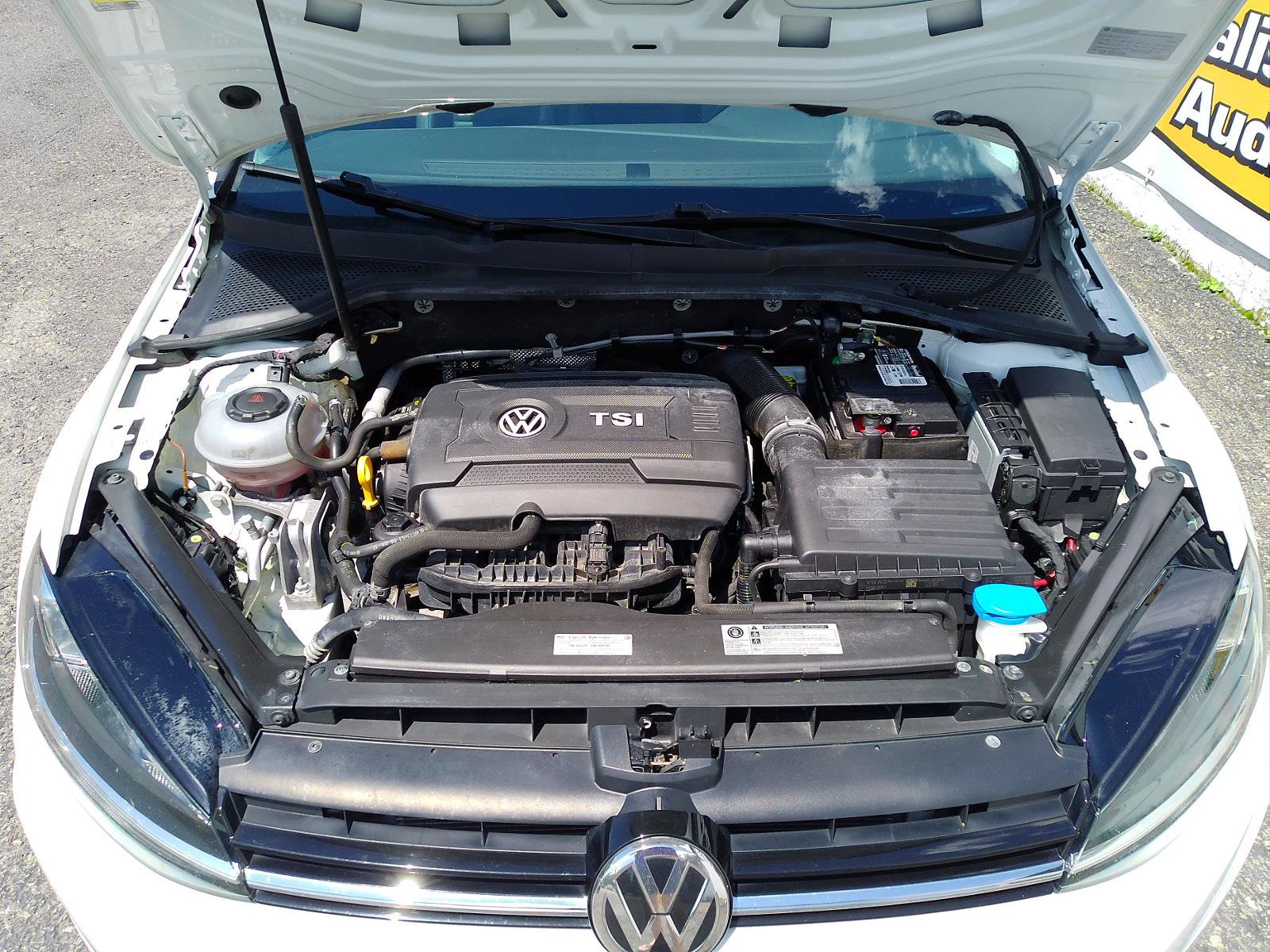 Used 2018 Volkswagen Golf SEL FWD image 30