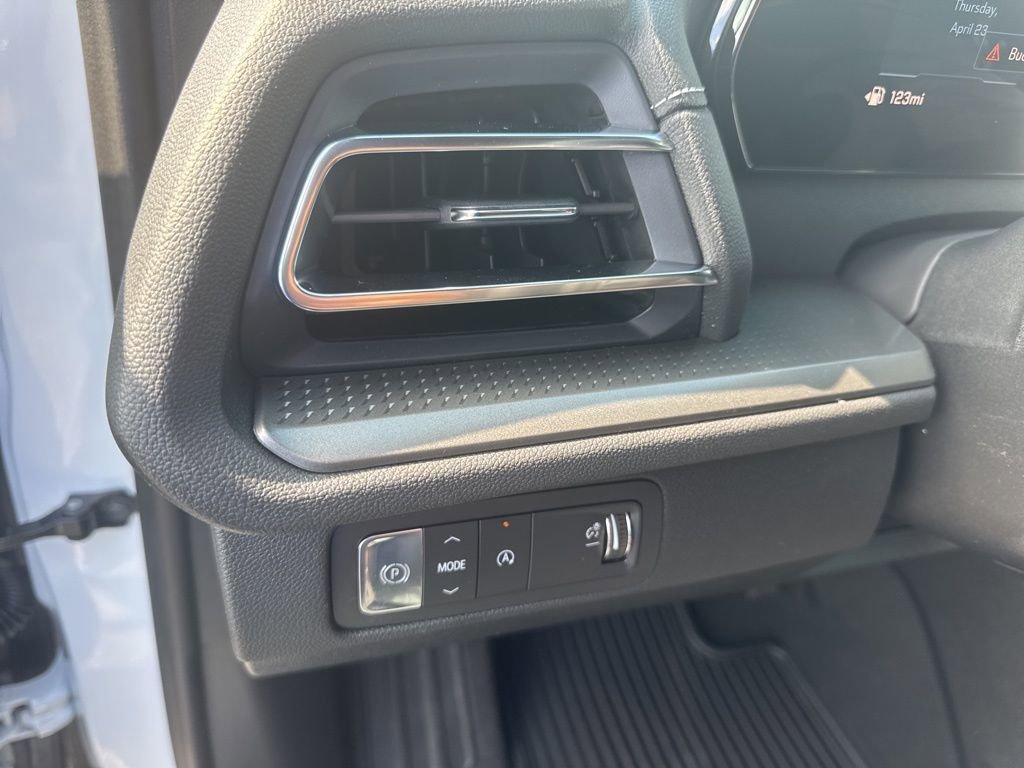New 2026 Chevrolet Traverse LT FWD image 25