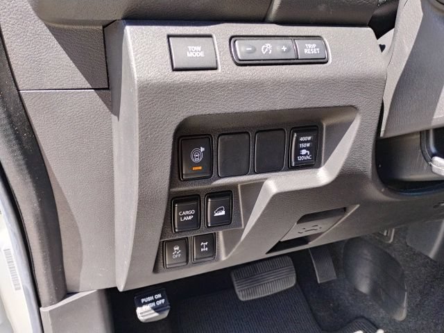 Used 2025 Nissan Frontier PRO-4X w/ Pro Convenience Package AWD/4WD image 16