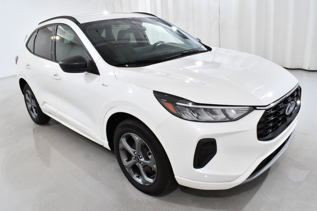 Used 2023 Ford Escape ST-Line w/ Tech Pack #1 image 5