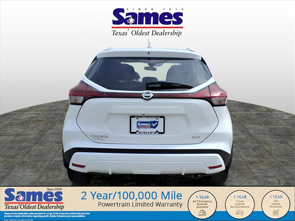 Used 2021 Nissan Kicks SV image 8