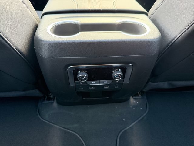 New 2026 Chevrolet Suburban High Country AWD/4WD image 34