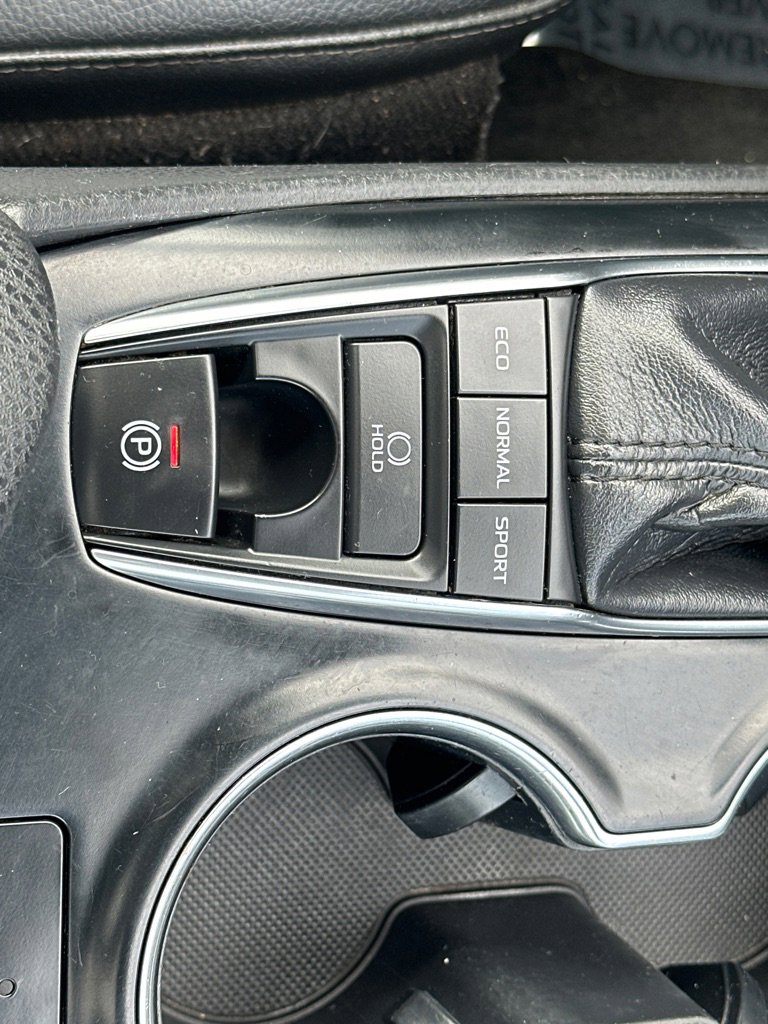 Used 2019 Toyota Camry XSE image 30