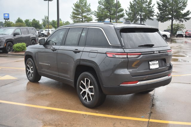 Used 2023 Jeep Grand Cherokee Limited RWD image 8