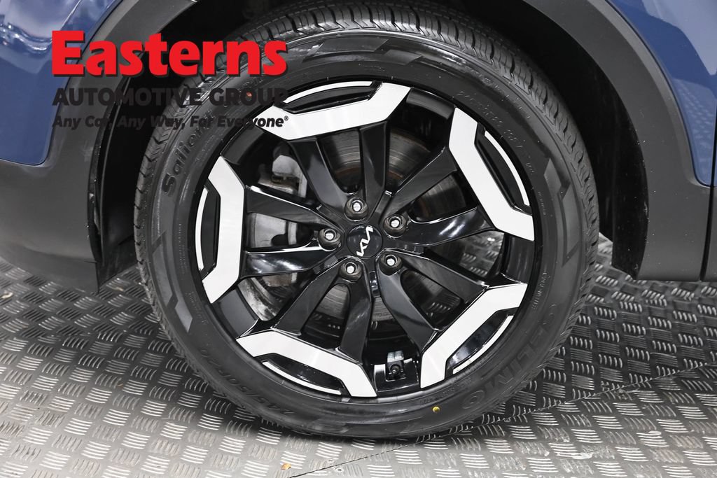 Used 2025 Kia Telluride S FWD image 33