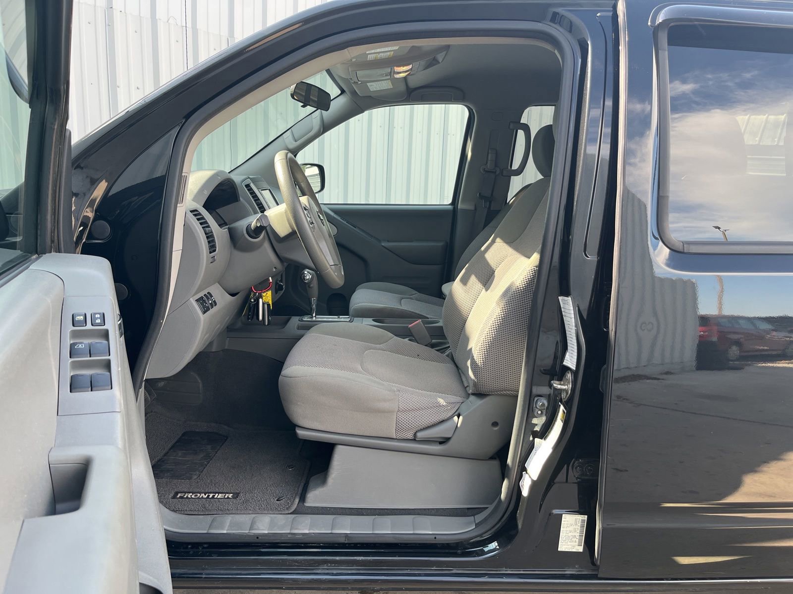 Used 2019 Nissan Frontier SV AWD/4WD image 10