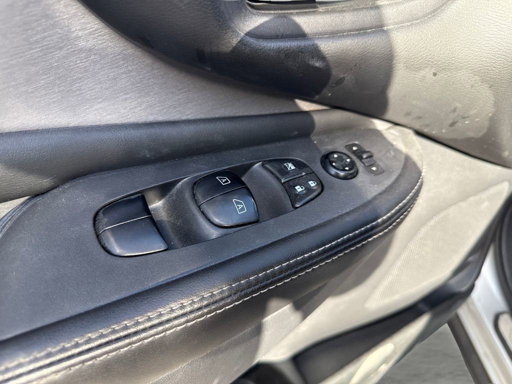 Used 2021 Nissan Murano SV AWD/4WD image 13